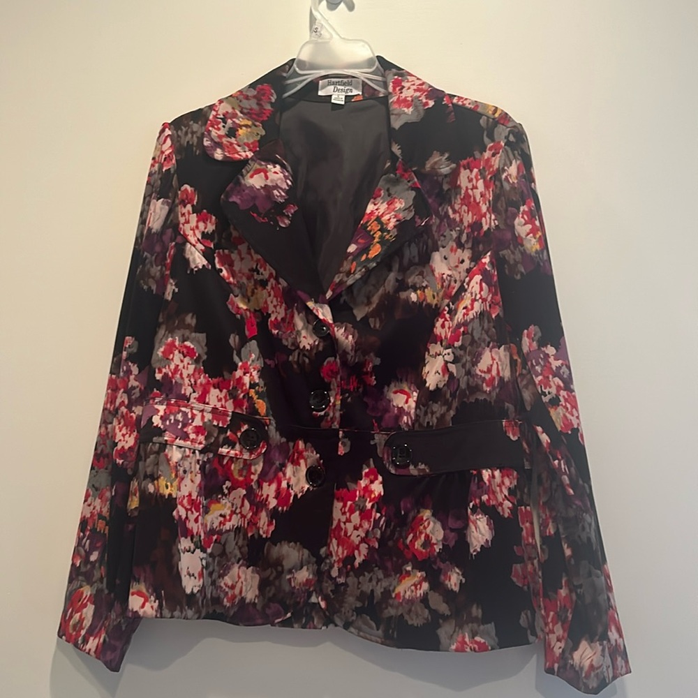 Hartfield Design size L. Light weight jacket. Beautiful floral color. Soft.